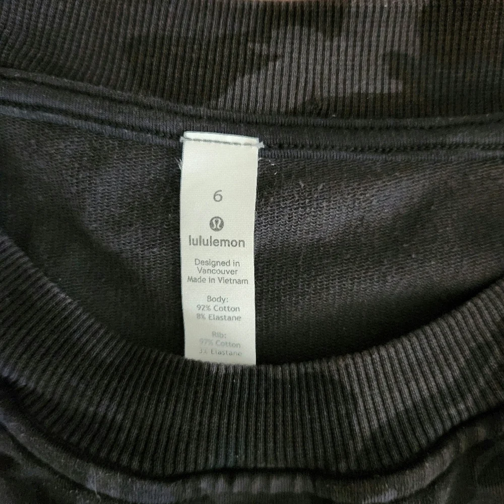Lululemon Scuba Crew Camo